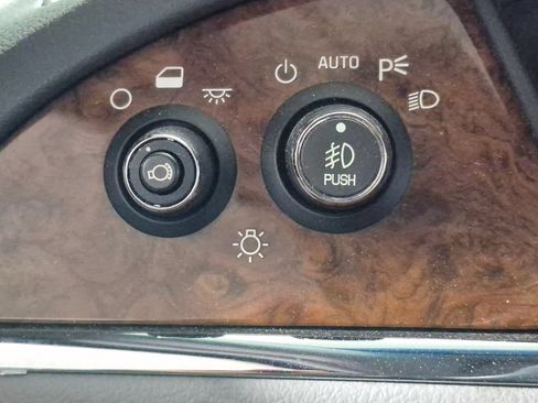 Used 2005 Buick LaCrosse CXS w/ Gold Convenience Package FWD image 18