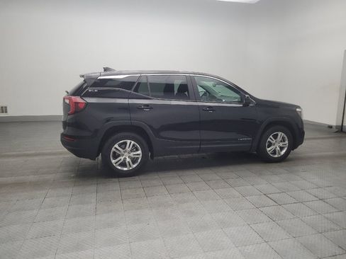 Used 2024 GMC Terrain SLE AWD/4WD image 10