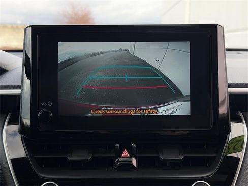 Certified 2025 Toyota Corolla Cross AWD Hybrid w/ Moonroof Package image 20