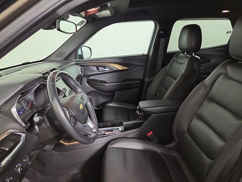 Used 2021 Chevrolet TrailBlazer ACTIV w/ Sun and Liftgate Package AWD/4WD image 16