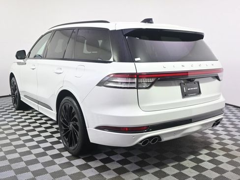 New 2026 Lincoln Aviator Reserve AWD/4WD image 4