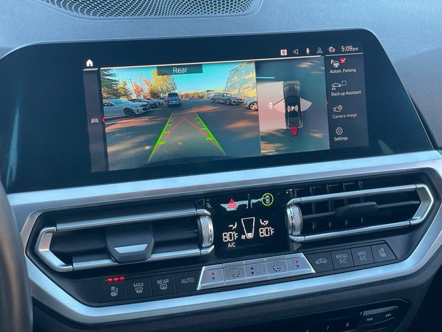 Used 2021 BMW M4 Competition w/ Executive Package RWD image 17