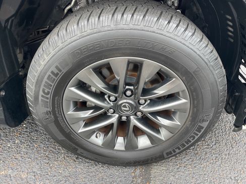 Used 2019 Lexus GX 460 Premium AWD/4WD image 21