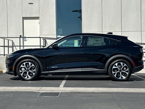 New 2026 Ford Mustang Mach-E Select RWD image 6