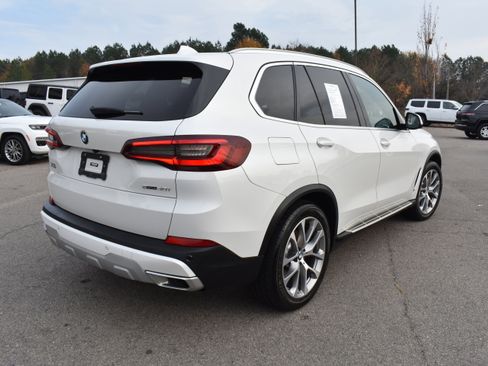 Used 2023 BMW X5 sDrive40i w/ Premium Package image 9