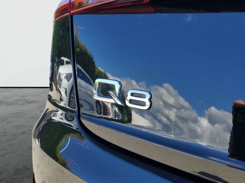 Used 2023 Audi Q8 Premium Plus w/ Premium Plus Package image 8
