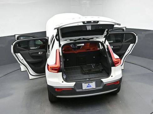 Used 2019 Volvo XC40 T5 Momentum AWD/4WD image 48