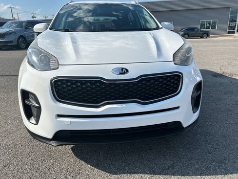 Used 2019 Kia Sportage LX w/ Option Group 017 FWD image 3