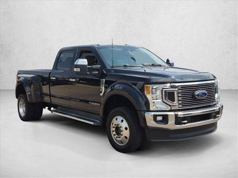 Certified 2022 Ford F450 XLT w/ XLT Premium Package AWD/4WD image 3