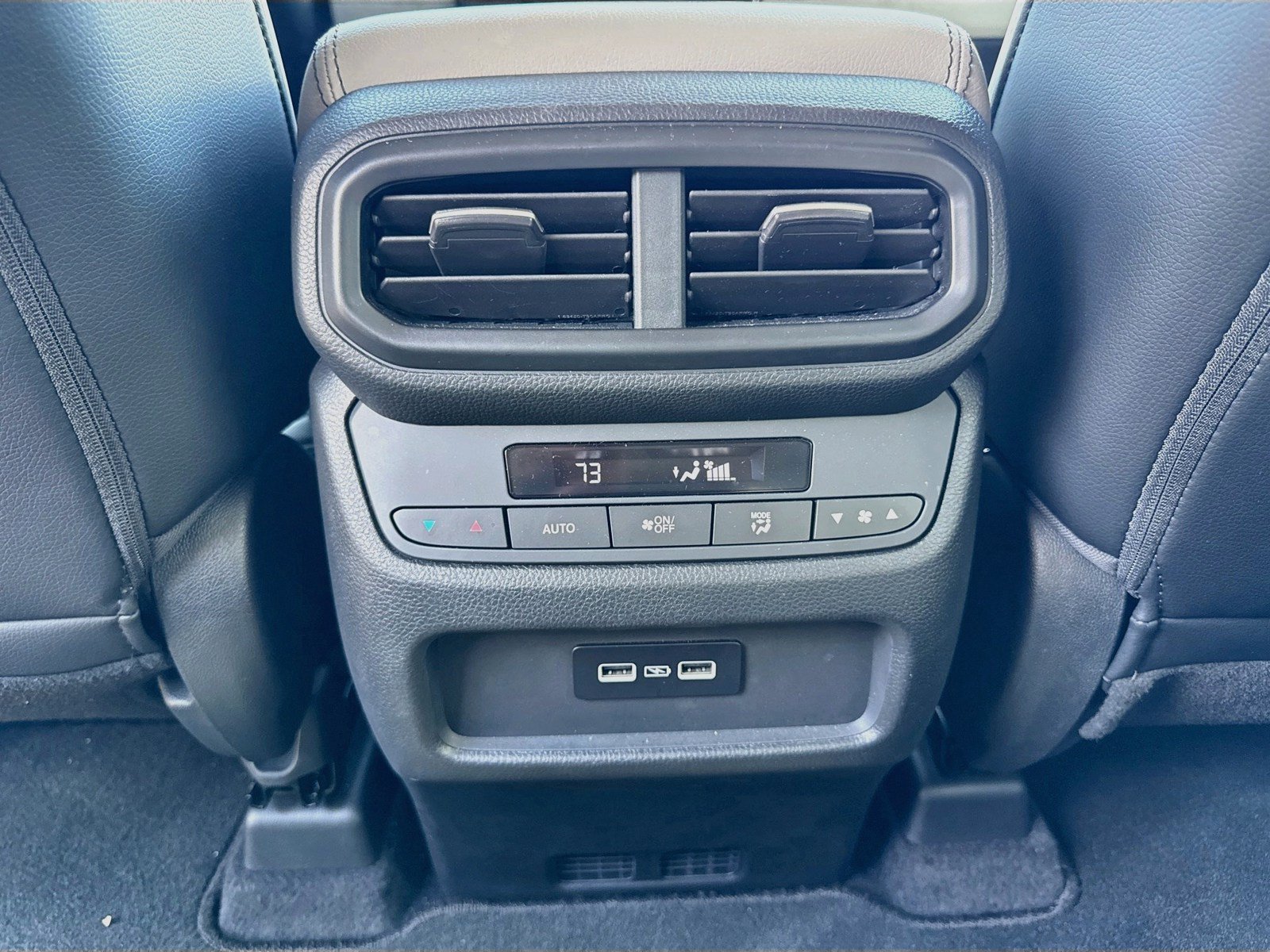 Used 2023 Honda Pilot EX-L image 25