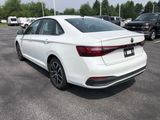Used 2025 Volkswagen Jetta SE image 3