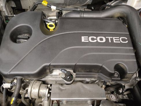 Used 2022 Chevrolet Equinox LS image 30