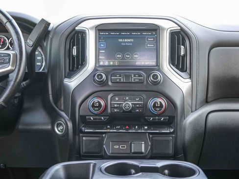 Used 2021 Chevrolet Silverado 1500 LT AWD/4WD image 13