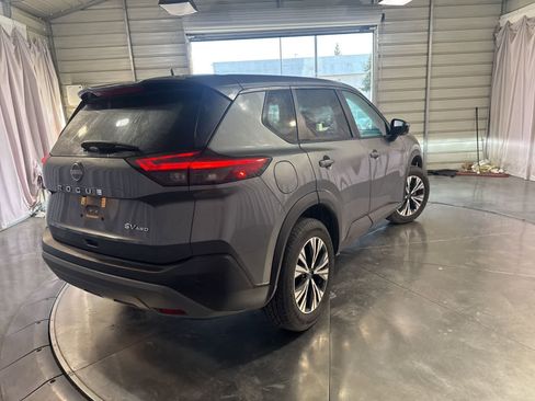 Used 2023 Nissan Rogue SV image 5
