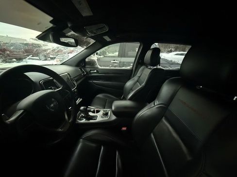 Used 2020 Jeep Grand Cherokee Trailhawk w/ Trailhawk Luxury Group image 5