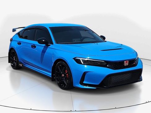 Used 2025 Honda Civic Type R image 2