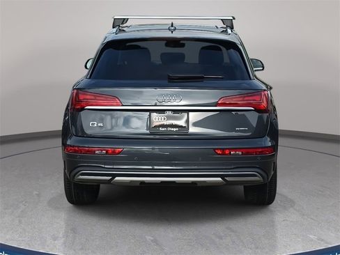 Certified 2023 Audi Q5 2.0T Premium w/ Convenience Package image 4