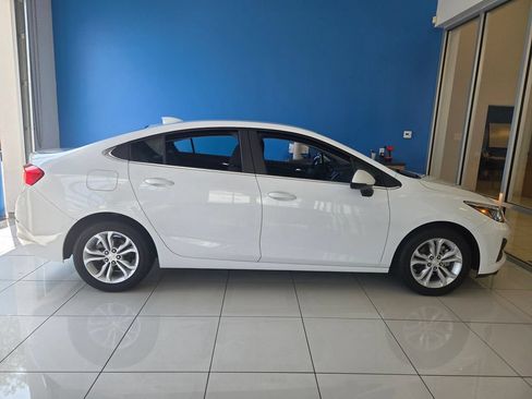 Used 2019 Chevrolet Cruze LT FWD image 6