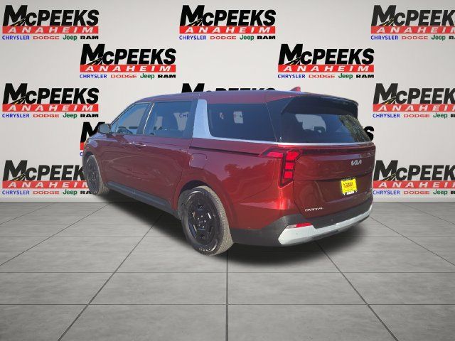 Used 2026 Kia Carnival FWD image 3