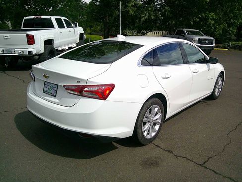 Used 2020 Chevrolet Malibu LT FWD image 5