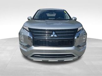 Used 2024 Mitsubishi Outlander SE video 2