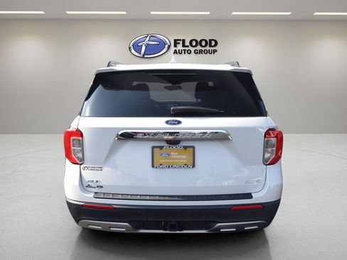 Used 2023 Ford Explorer XLT w/ Equipment Group 202A AWD/4WD image 5