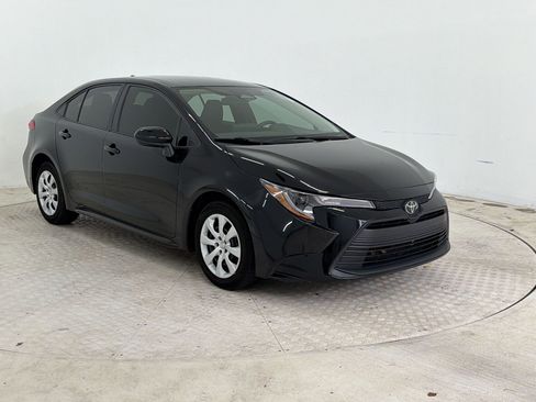 Used 2024 Toyota Corolla LE FWD image 7
