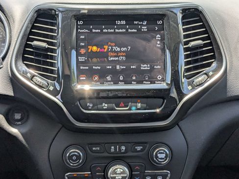 Used 2021 Jeep Cherokee Limited w/ Elite Package FWD image 19