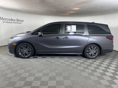 Used 2025 Honda Odyssey Touring image 4