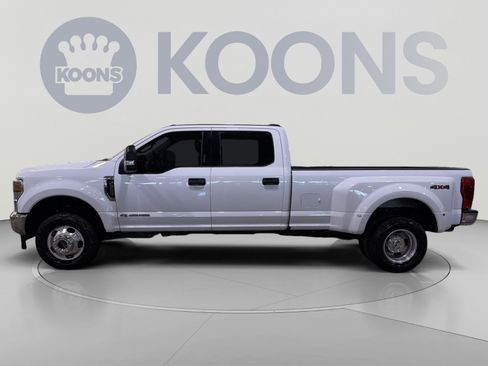 Used 2022 Ford F350 XLT w/ XLT Value Package AWD/4WD image 2