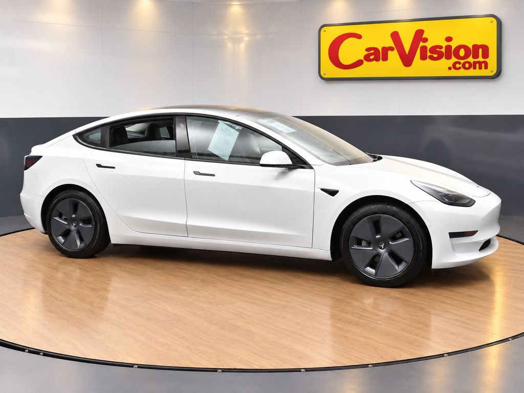 Used 2021 Tesla Model 3 Standard Range Plus RWD image 3