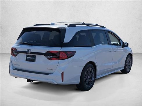 New 2026 Honda Odyssey Touring image 2