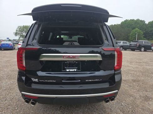 Used 2023 GMC Yukon XL Denali w/ Denali Reserve Package AWD/4WD image 39