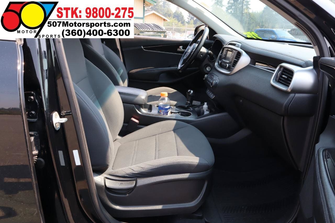 Used 2016 Kia Sorento AWD w/ LX Convenience Package image 17