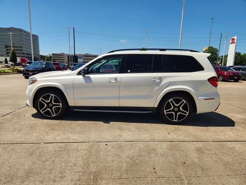 Used 2018 Mercedes-Benz GLS 550 4MATIC image 4