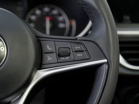 Used 2019 Alfa Romeo Stelvio Ti image 53