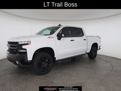 Used 2021 Chevrolet Silverado 1500 LT Trail Boss w/ LT Trail Boss Premium Package AWD/4WD image 3