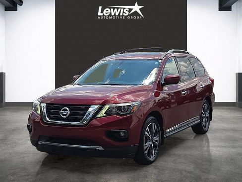 Used 2019 Nissan Pathfinder Platinum FWD image 1