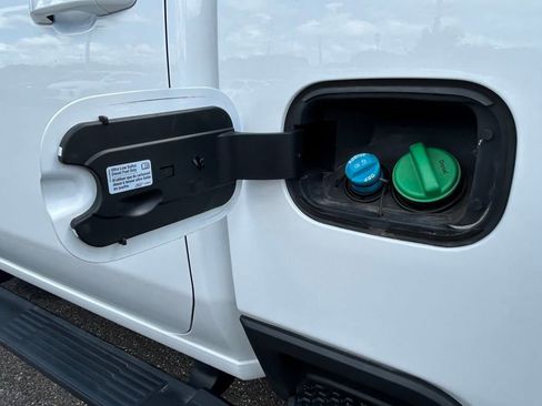 Used 2020 GMC Sierra 2500 AT4 w/ AT4 Premium Package image 59