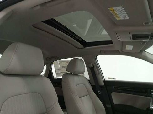 Used 2024 Honda Civic Touring image 12