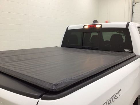 Used 2022 RAM 1500 Big Horn AWD/4WD image 14