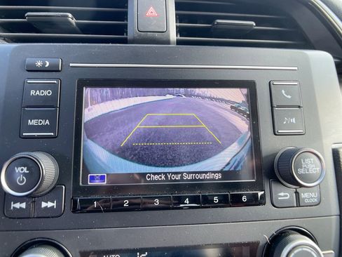 Certified 2020 Honda Civic LX image 17