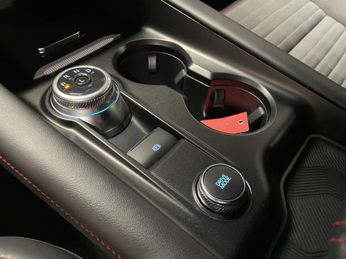 Used 2025 Ford Explorer ST-Line image 15