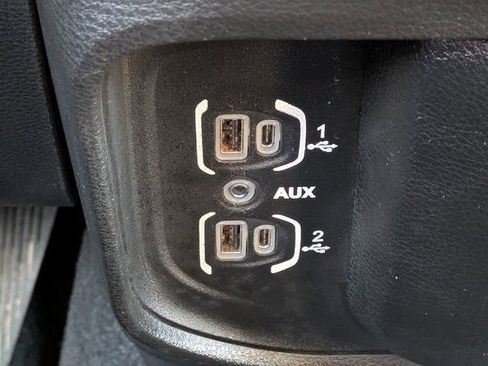 Used 2020 RAM 2500 Laramie image 22