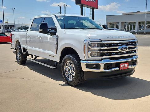 Used 2024 Ford F250 Lariat w/ Lariat Ultimate Package AWD/4WD image 4
