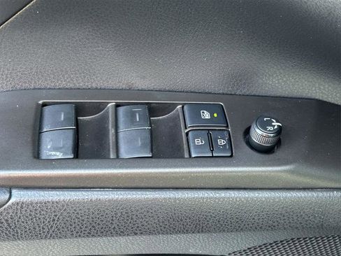 Certified 2022 Toyota Camry SE image 20