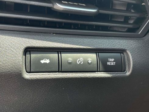 Used 2025 Nissan Altima 2.5 SR w/ SR Premium Package AWD/4WD image 18