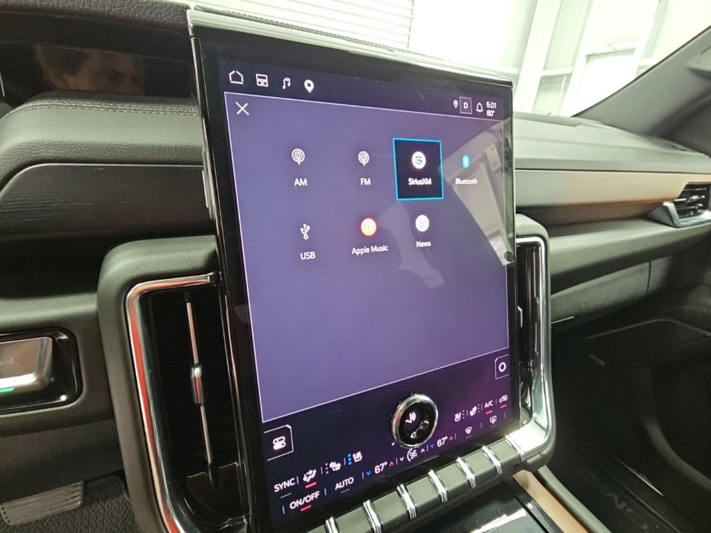 Certified 2025 GMC Yukon Denali RWD image 15