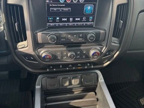 Used 2018 GMC Sierra 1500 SLT AWD/4WD image 7
