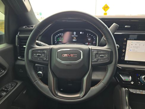 Used 2024 GMC Sierra 2500 AT4 w/ AT4 Premium Plus Package AWD/4WD image 27
